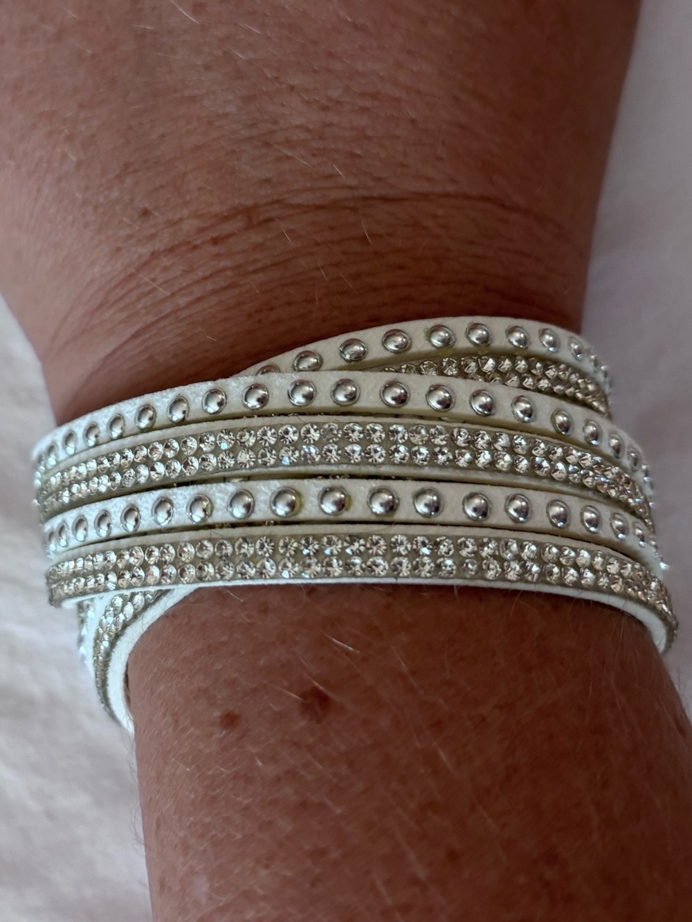 Source Unknown White Wrap Bracelet with Silver Studs and Clear Rhinestones